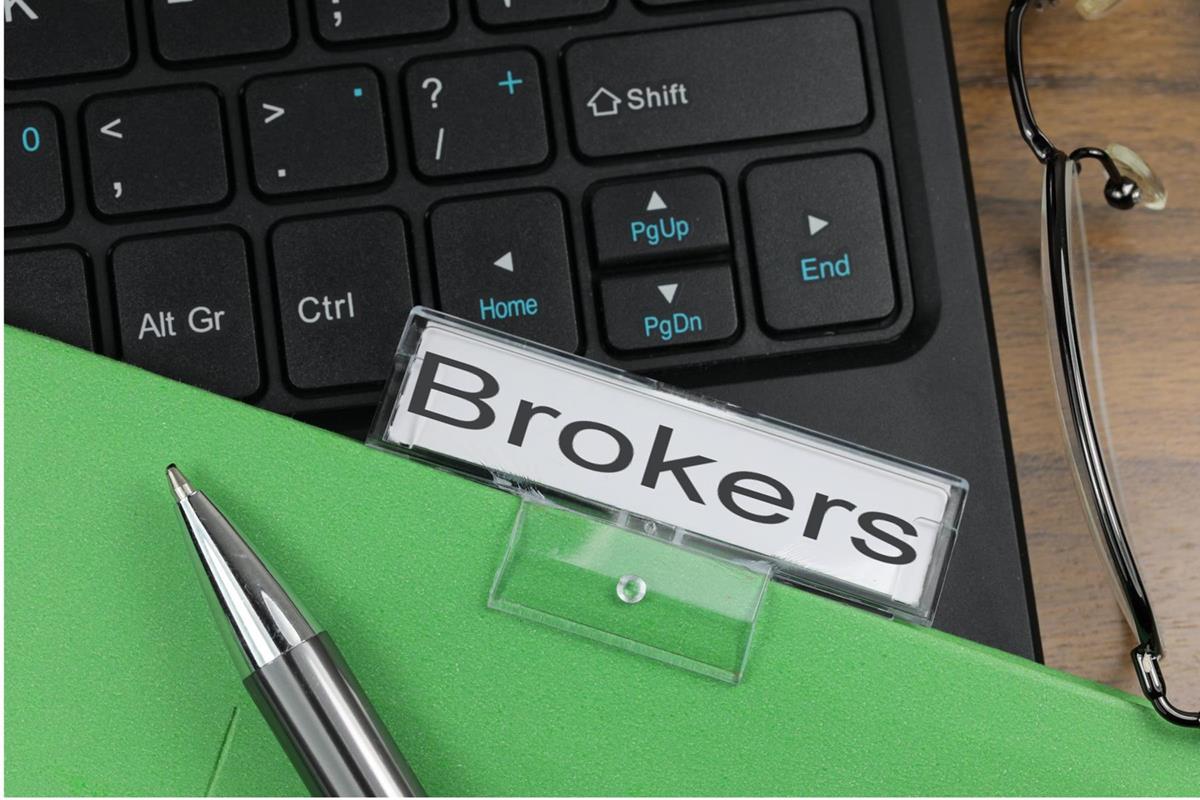 Quali sono i migliori broker online per diversi strumenti come il forex o le opzioni binarie? Alcune considerazioni che potete fare online su internet